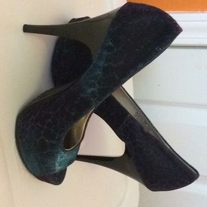 Ladies shoes with heels